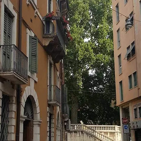Hotel Al Chiostro De San Salvar Verona